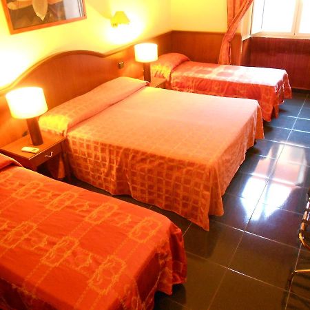Persepolis Rome Hotel ภายนอก รูปภาพ