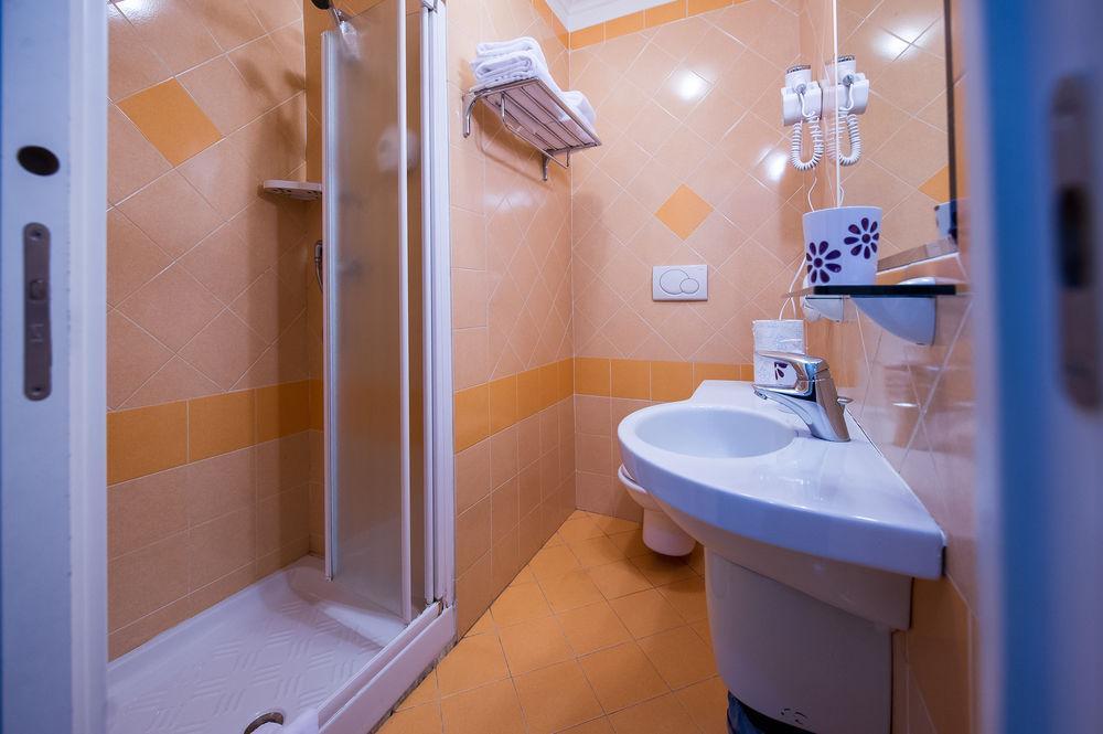 Persepolis Rome Hotel ภายนอก รูปภาพ