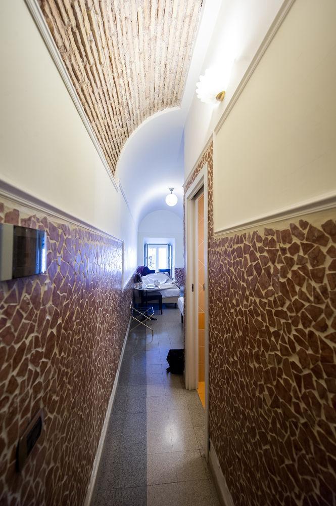 Persepolis Rome Hotel ภายนอก รูปภาพ