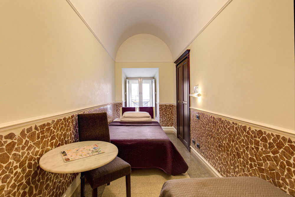Persepolis Rome Hotel ภายนอก รูปภาพ