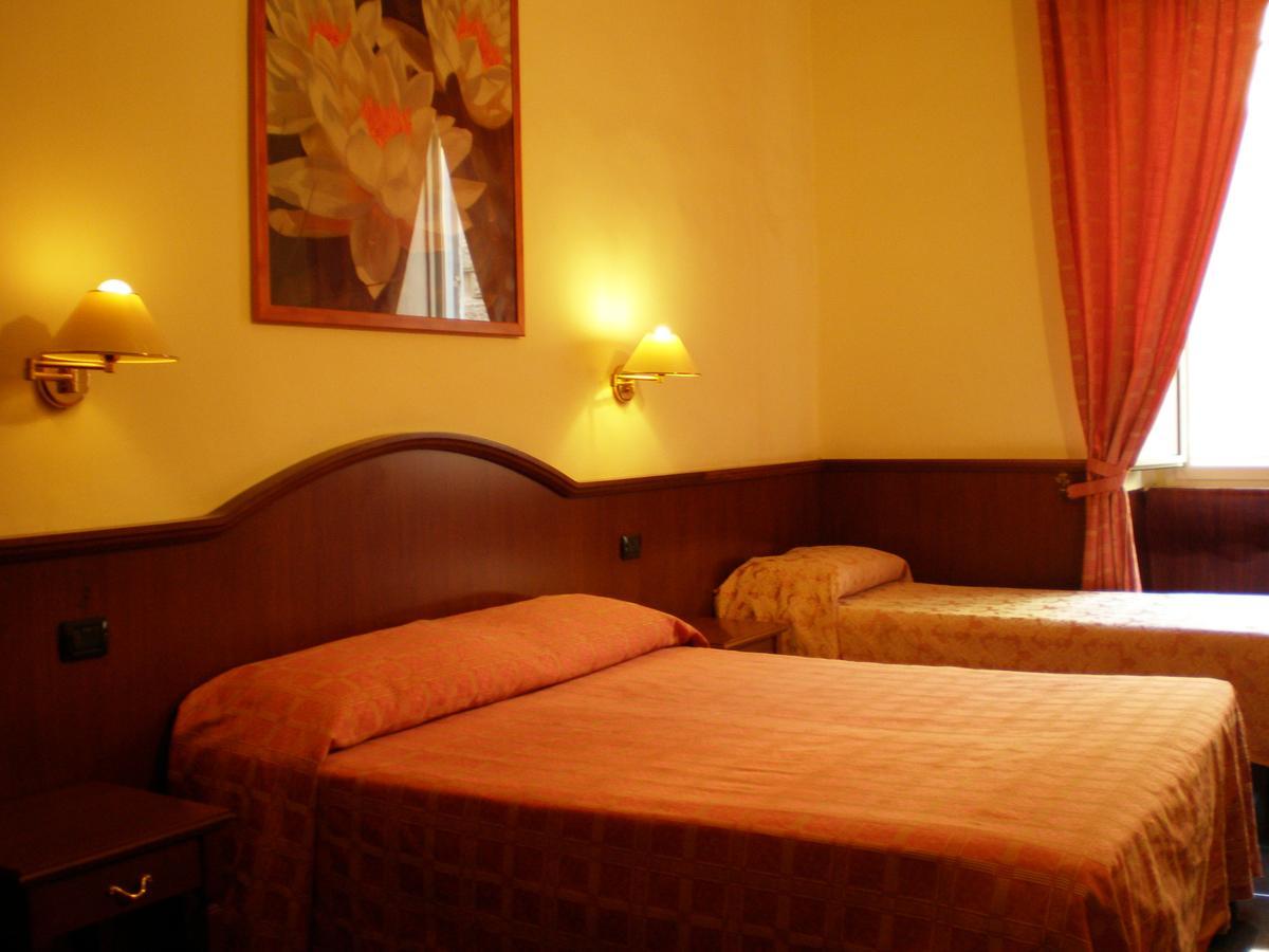 Persepolis Rome Hotel ภายนอก รูปภาพ