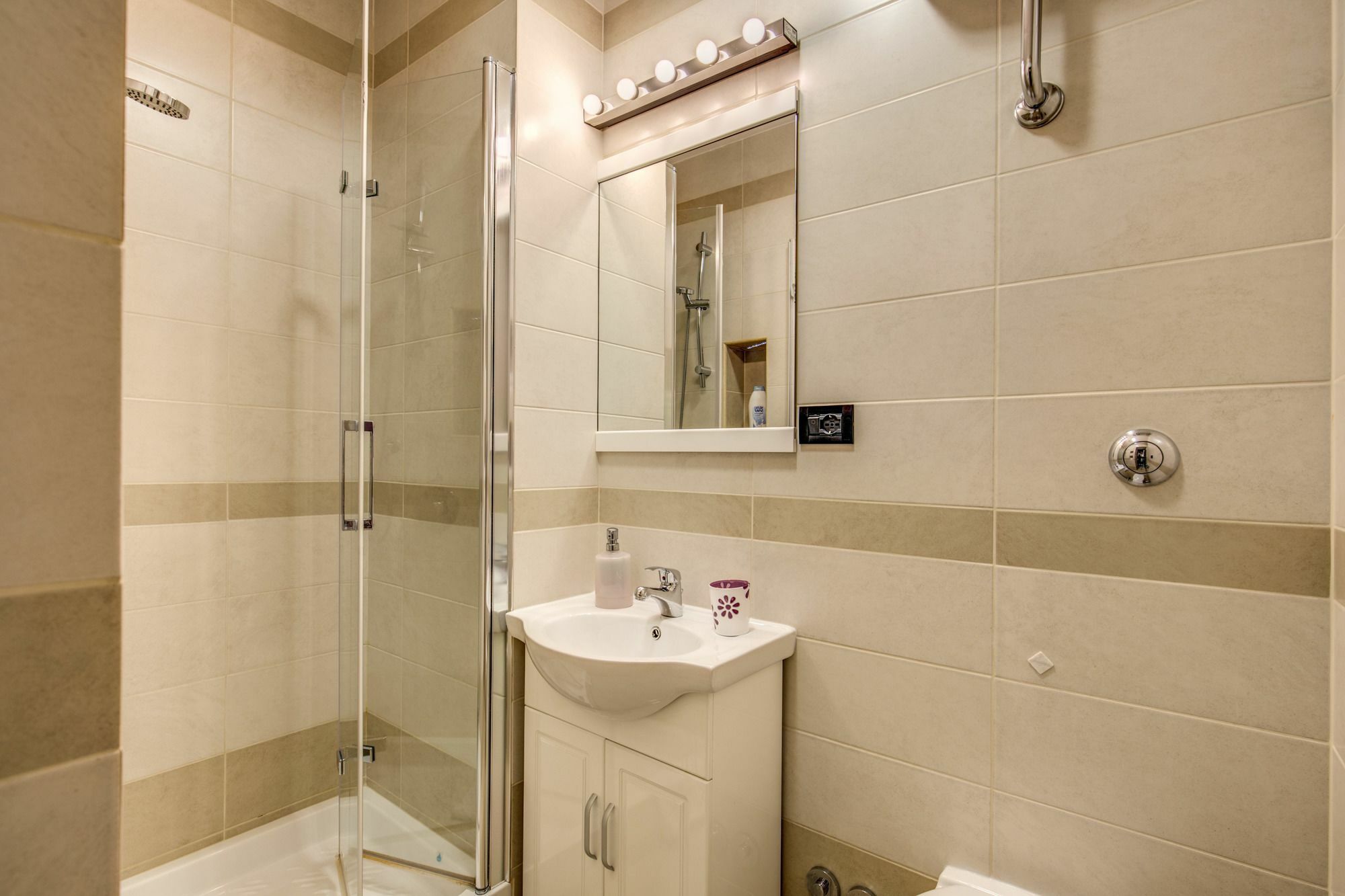 Persepolis Rome Hotel ภายนอก รูปภาพ