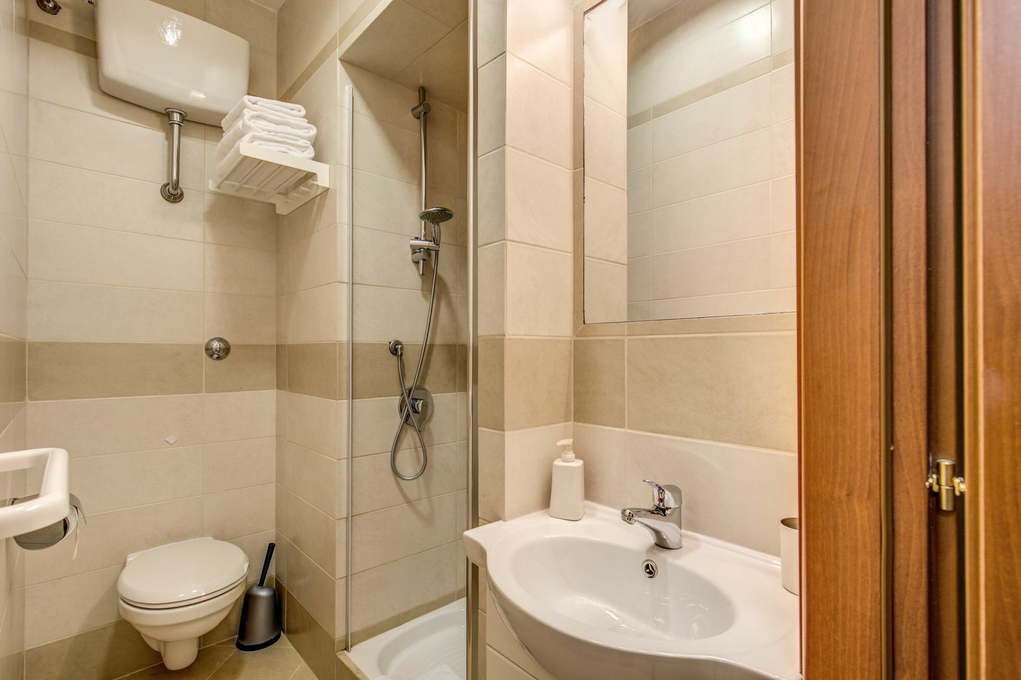 Persepolis Rome Hotel ภายนอก รูปภาพ