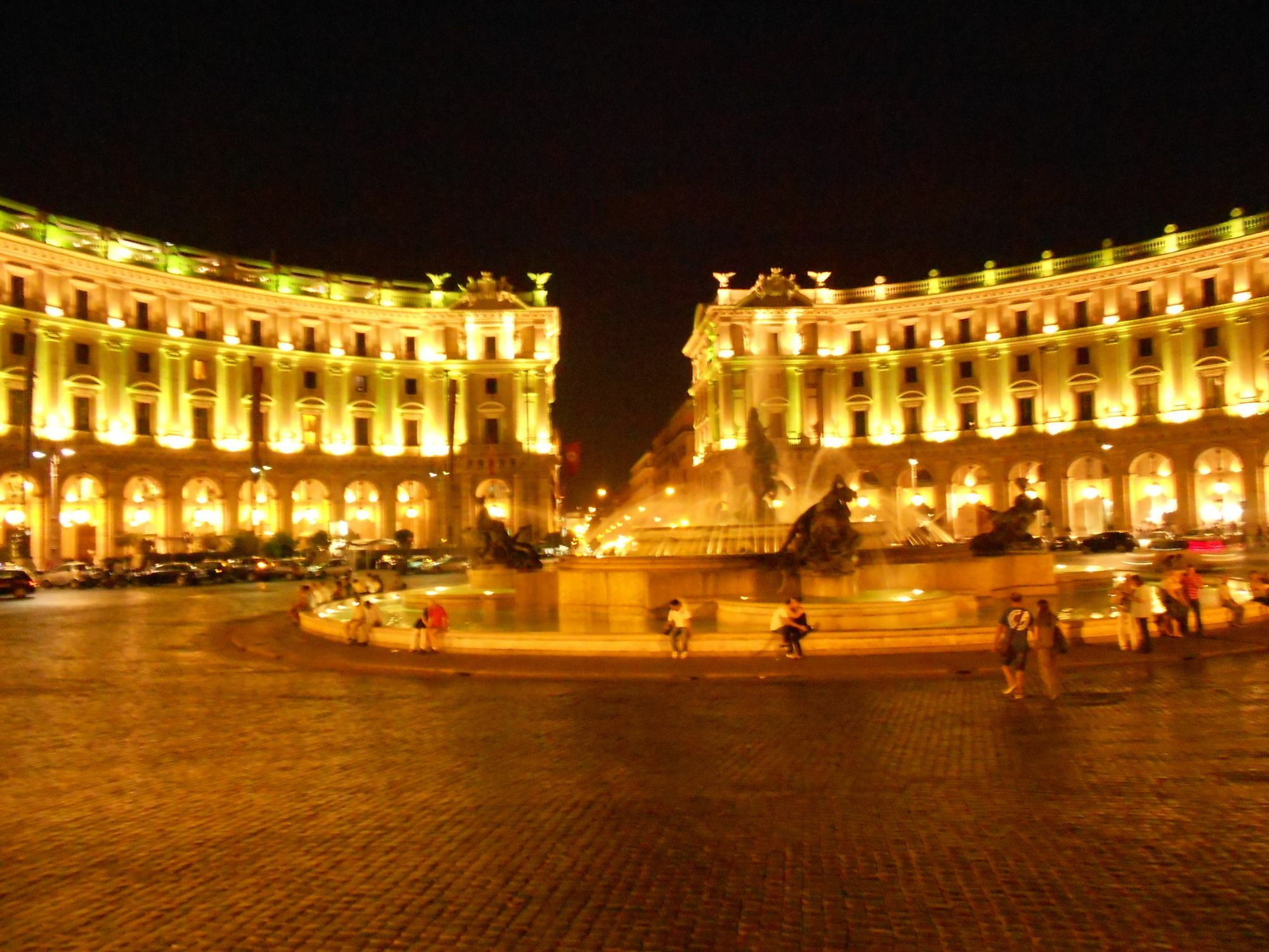 Persepolis Rome Hotel ภายนอก รูปภาพ