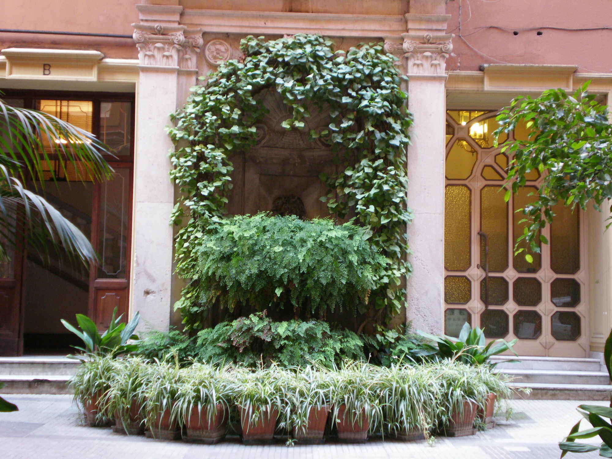 Persepolis Rome Hotel ภายนอก รูปภาพ